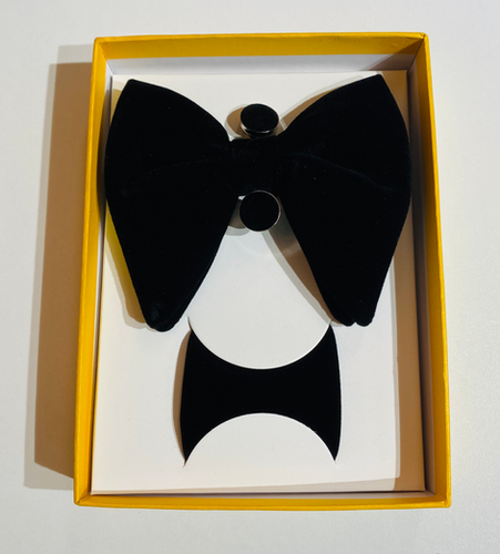 Bow tie sets