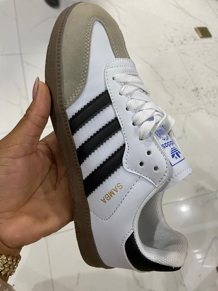Samba sneakers