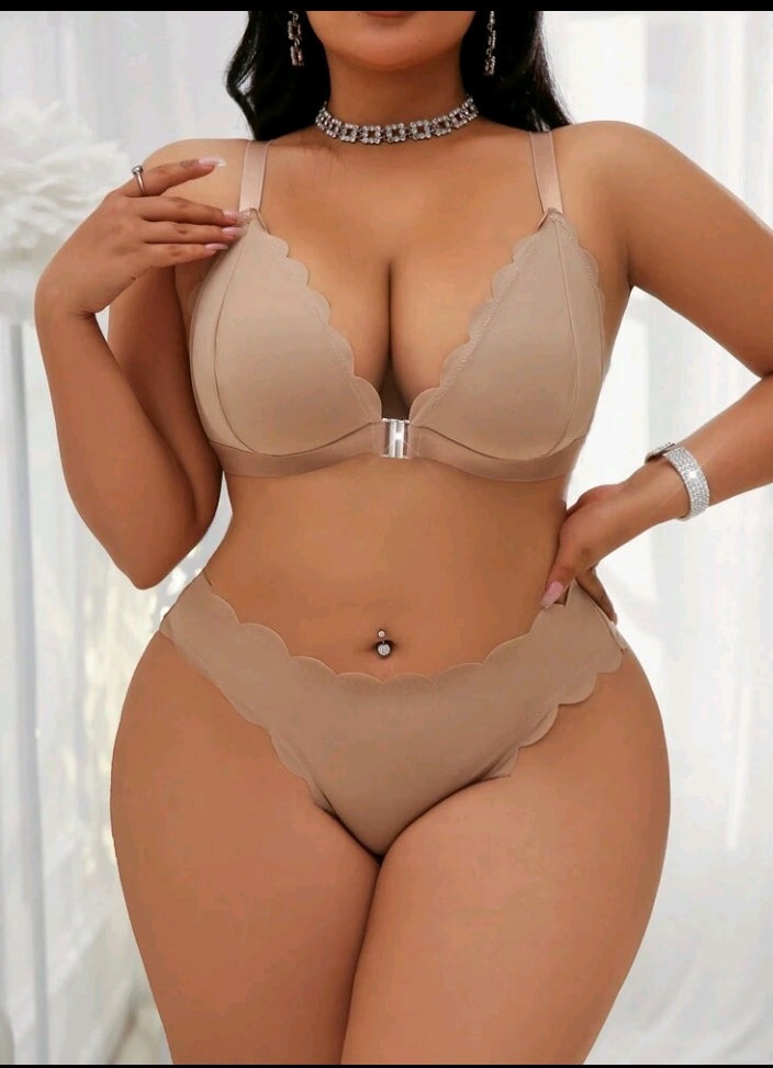 2 Pieces Plus Size Wireless Front Close Seamless Wave Edge Bra & Panty Set